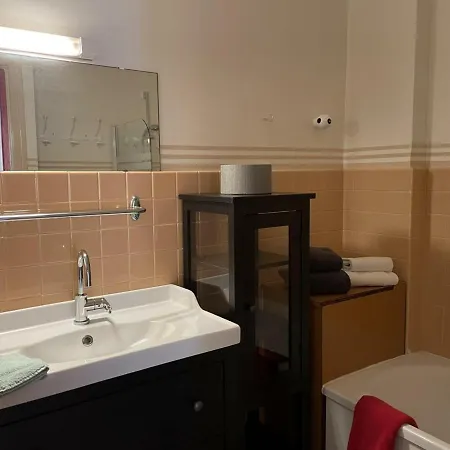 Lumineux Avec Balcon, Wi-fi, Proche Parc A - Fr-1-489-302 شقة *
